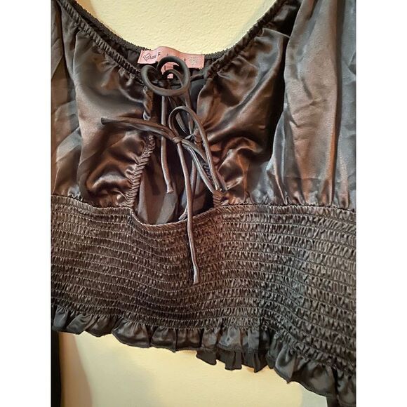 Long sleeve satin Crop top - Picture 4 of 8